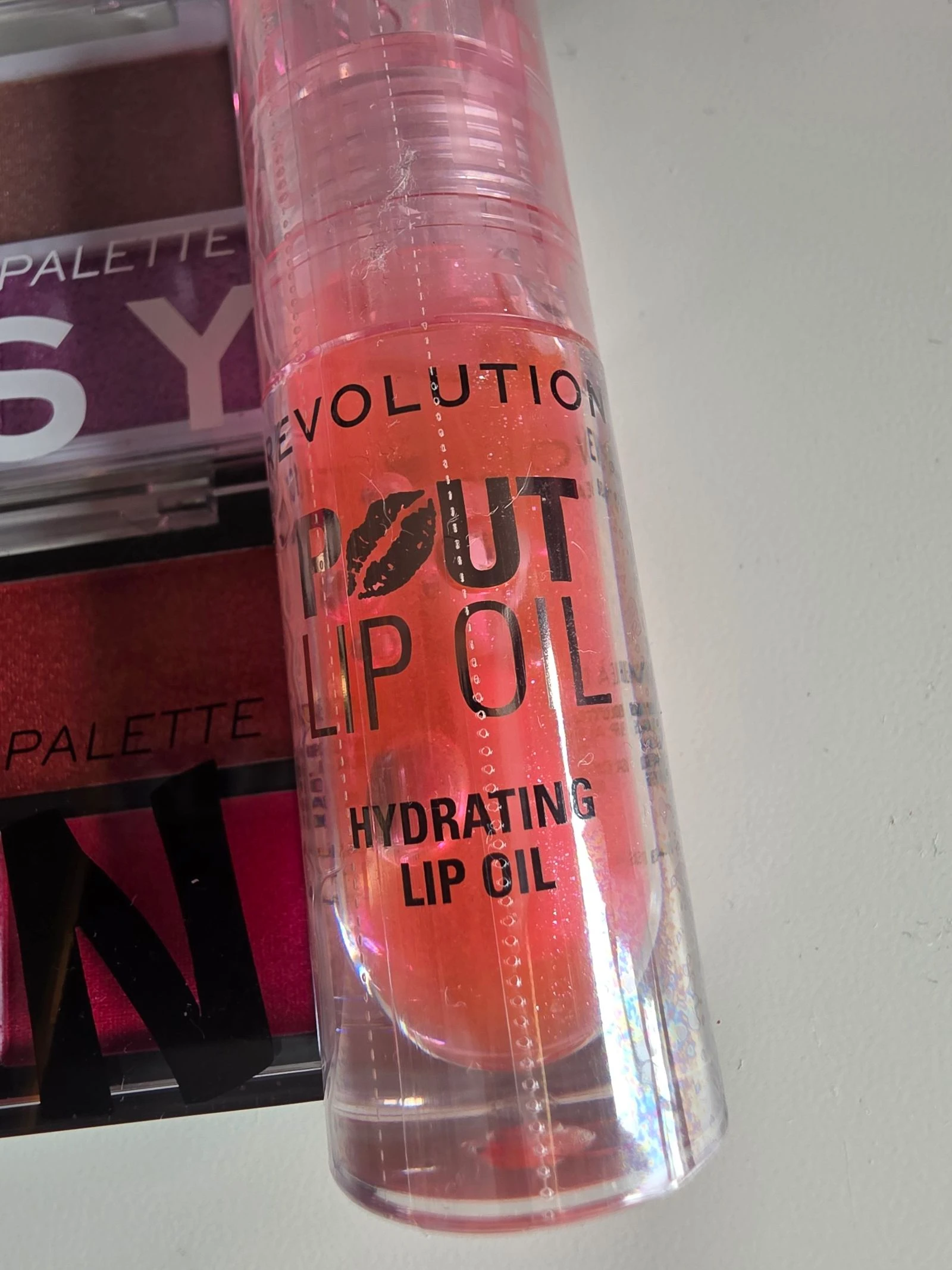 Make-up lot 2 paletten / Lip Oil / Bodyglitter | Revolution – photo 2